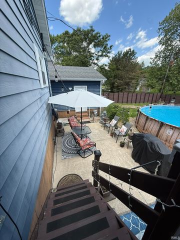 626 V Street, Bedford, IN 47421