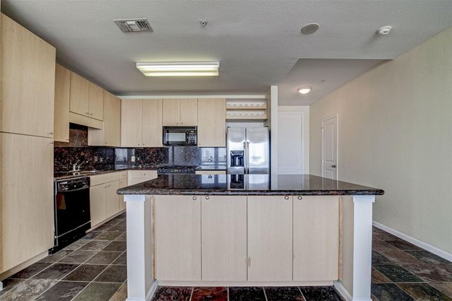 3505 Sage Road 2403, Houston, TX 77056