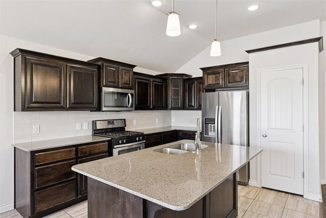 2381 NW 191st Court, Edmond, OK 73012