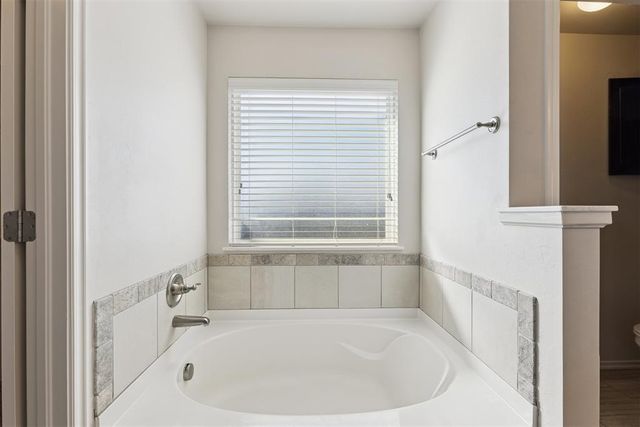 2381 NW 191st Court, Edmond, OK 73012