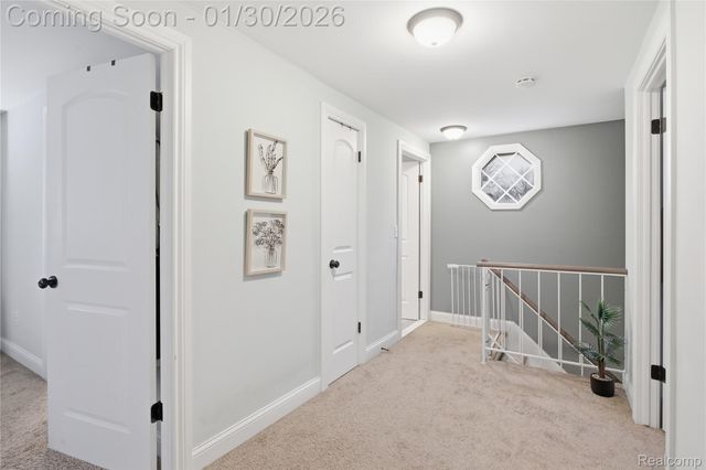 2876 Quincy Drive, Troy, MI 48085