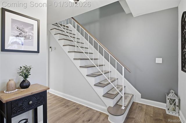 2876 Quincy Drive, Troy, MI 48085