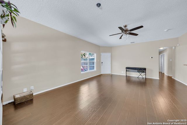 5307 Vista Run, San Antonio, TX 78247