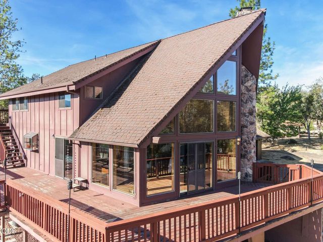 4000 E Antelope Road, Eagle Point, OR 97524