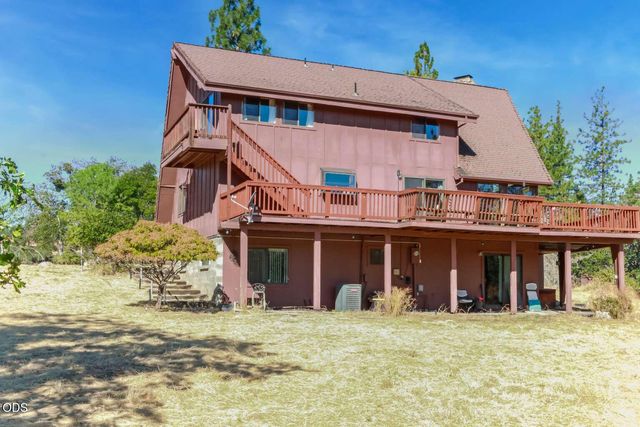 4000 E Antelope Road, Eagle Point, OR 97524