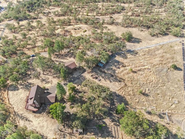 4000 E Antelope Road, Eagle Point, OR 97524