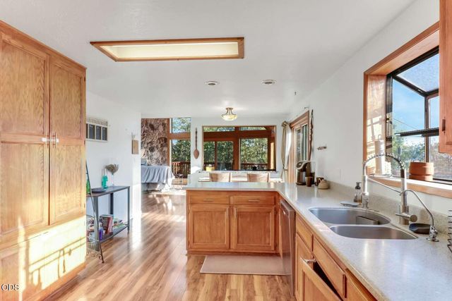 4000 E Antelope Road, Eagle Point, OR 97524
