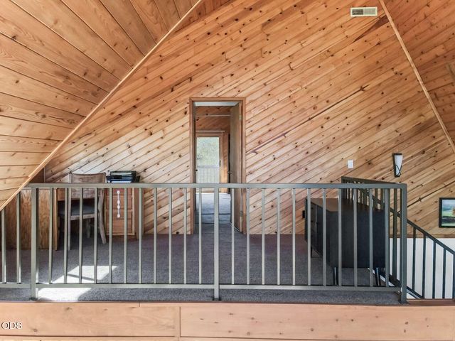 4000 E Antelope Road, Eagle Point, OR 97524