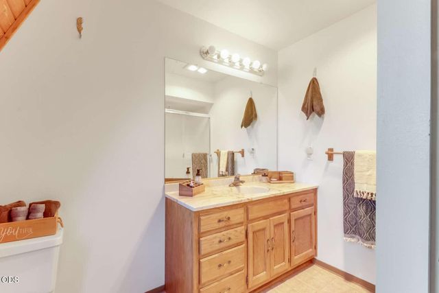 4000 E Antelope Road, Eagle Point, OR 97524