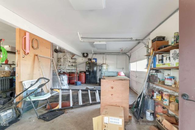4000 E Antelope Road, Eagle Point, OR 97524