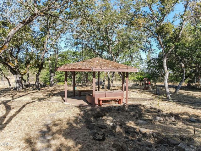 4000 E Antelope Road, Eagle Point, OR 97524