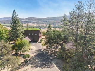 4000 E Antelope Road, Eagle Point, OR 97524