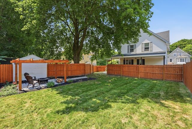 96 Washington St, Gardner, MA 01440