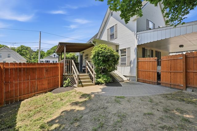 96 Washington St, Gardner, MA 01440