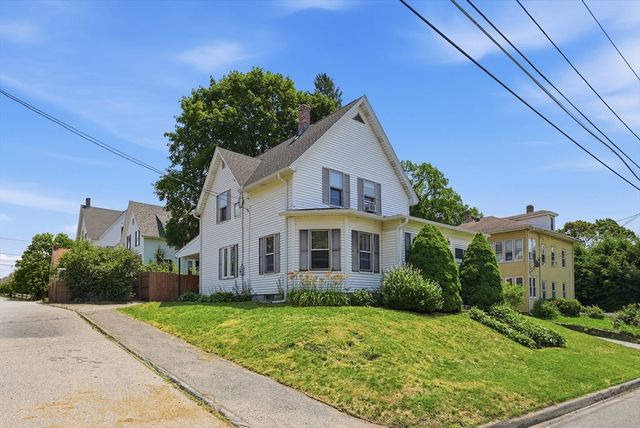 96 Washington St, Gardner, MA 01440