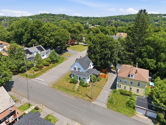 96 Washington St, Gardner, MA 01440