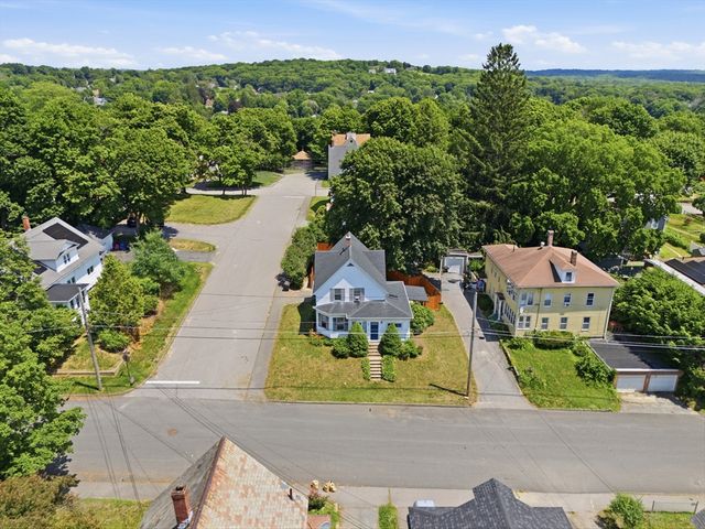 96 Washington St, Gardner, MA 01440