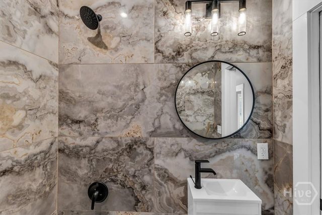 2706 Hopkins Street, Savannah, GA 31405