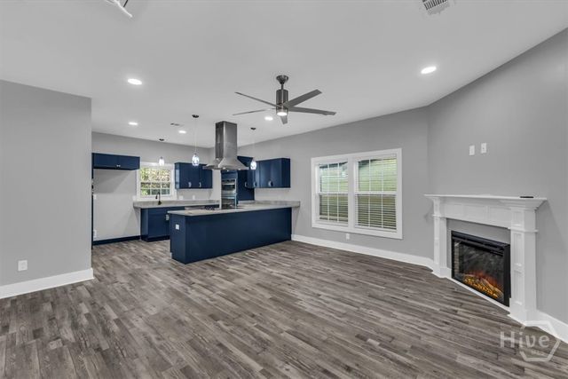 2706 Hopkins Street, Savannah, GA 31405