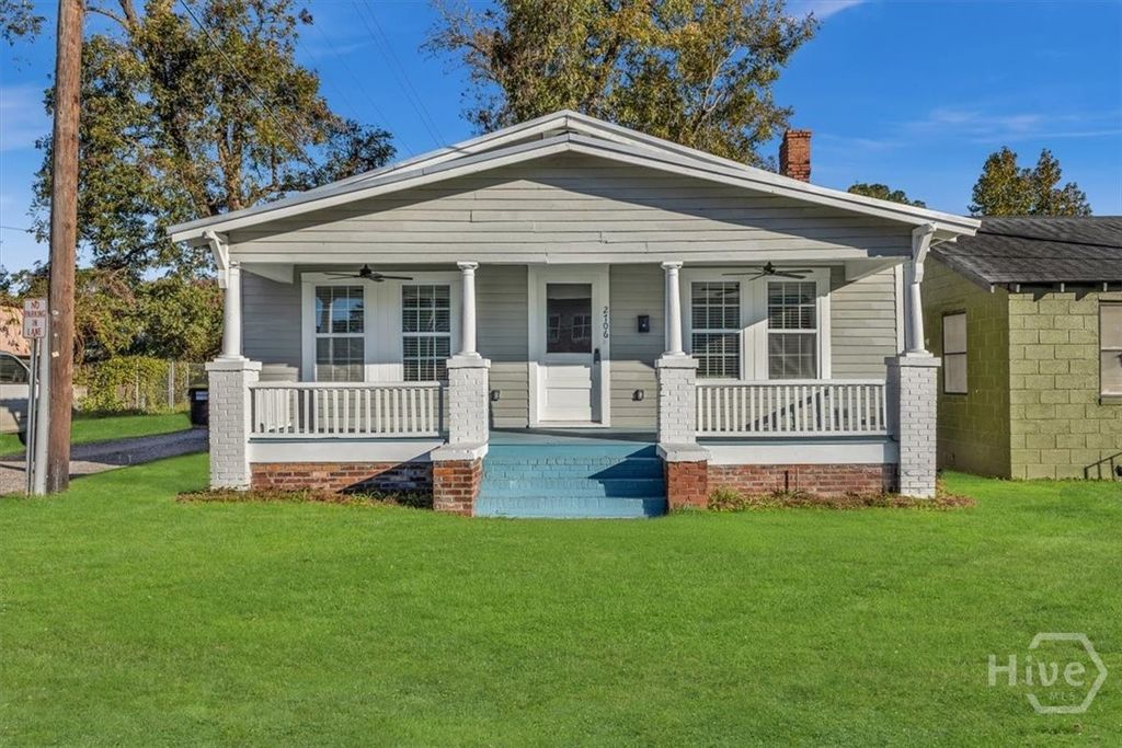 2706 Hopkins Street, Savannah, GA 31405