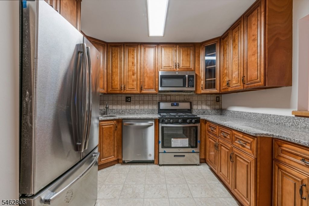 293 Greenfield Rd, Bridgewater Twp., NJ 08807 — photo 4