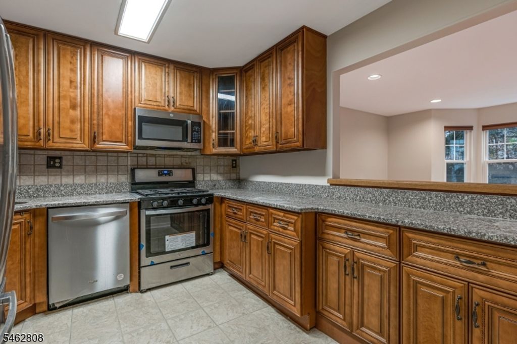 293 Greenfield Rd, Bridgewater Twp., NJ 08807 — photo 5