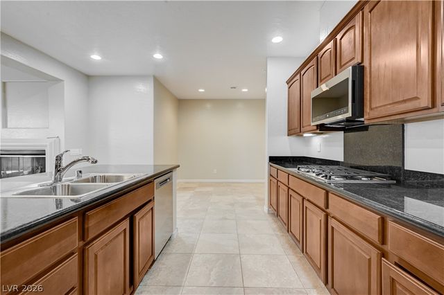 8833 SHERWOOD PARK Drive, Las Vegas, NV 89131