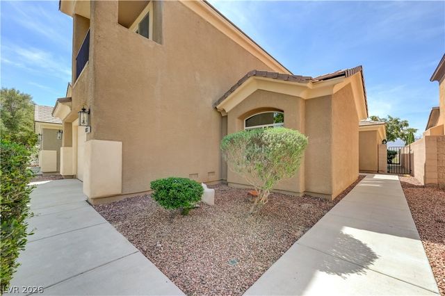 8833 SHERWOOD PARK Drive, Las Vegas, NV 89131