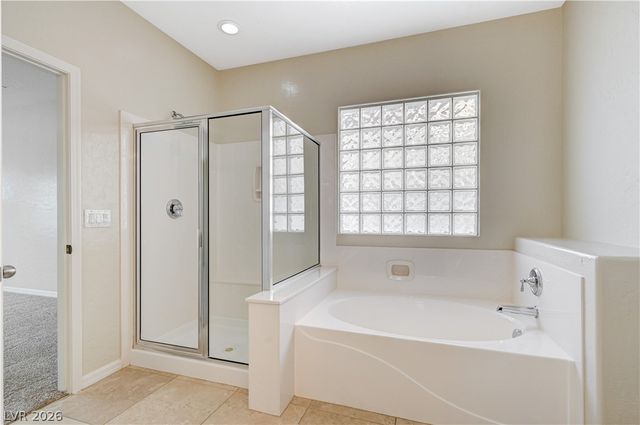 8833 SHERWOOD PARK Drive, Las Vegas, NV 89131