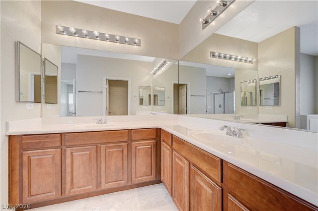 8833 SHERWOOD PARK Drive, Las Vegas, NV 89131