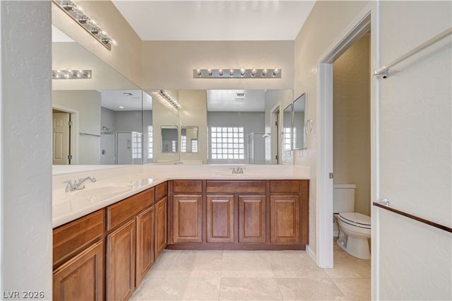 8833 SHERWOOD PARK Drive, Las Vegas, NV 89131