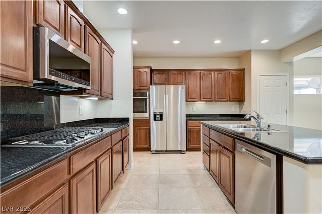 8833 SHERWOOD PARK Drive, Las Vegas, NV 89131