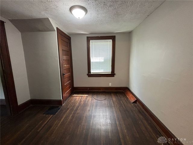1501 Viola Avenue, Dayton, OH 45405
