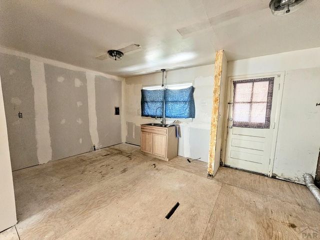 1109 Ruppel St, Pueblo, CO 81001