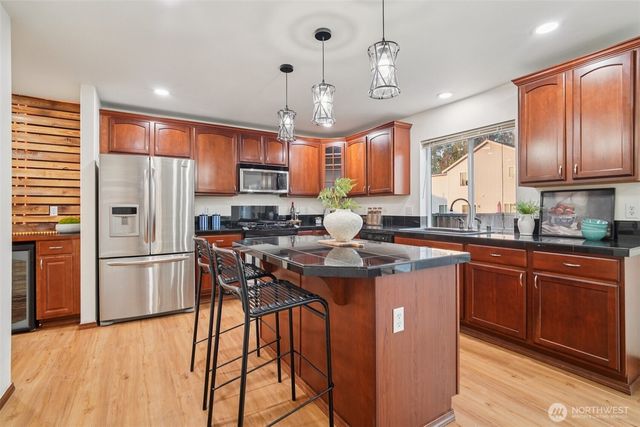 1324 Hansberry Avenue NE, Orting, WA 98360