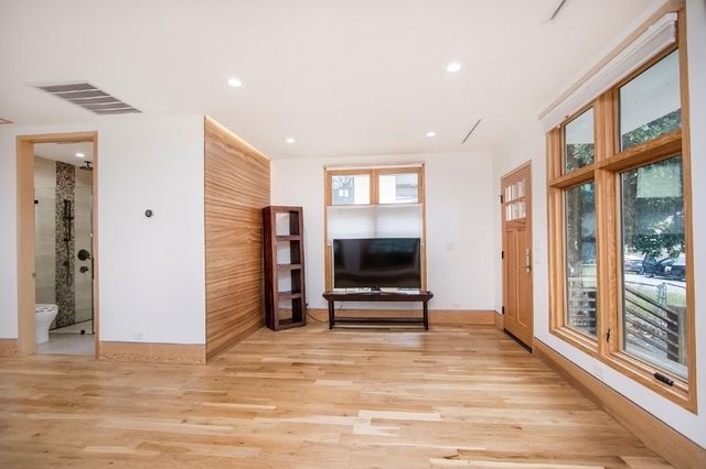 811 E 23rd Street, Houston, TX 77009