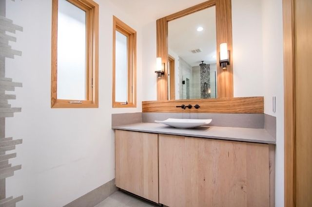 811 E 23rd Street, Houston, TX 77009