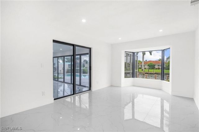 4943 Pelican BLVD, Cape Coral, FL 33914