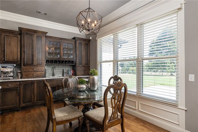 3879 W Norwood Place, Fayetteville, AR 72704