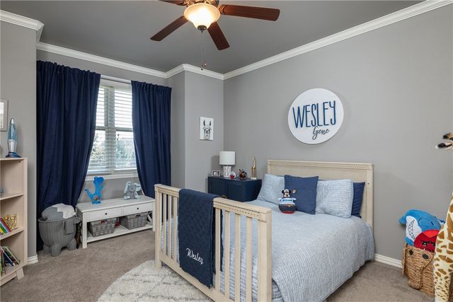 3879 W Norwood Place, Fayetteville, AR 72704