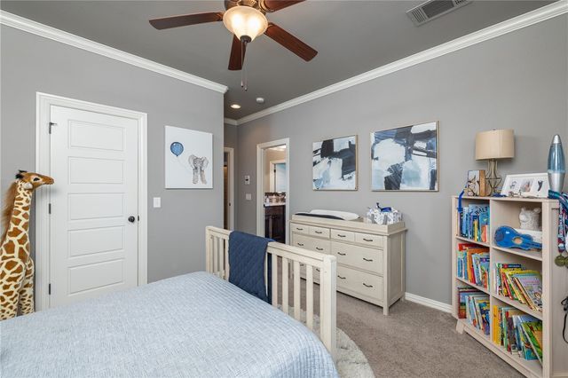 3879 W Norwood Place, Fayetteville, AR 72704