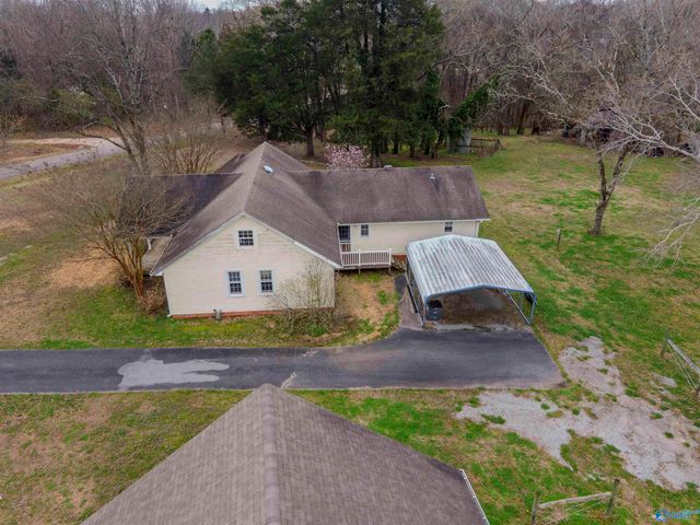 1267 County Road 135, Town Creek, AL 35672