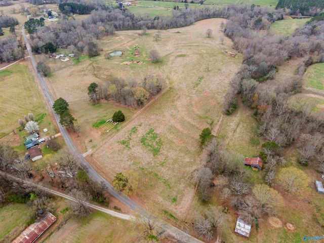 1267 County Road 135, Town Creek, AL 35672