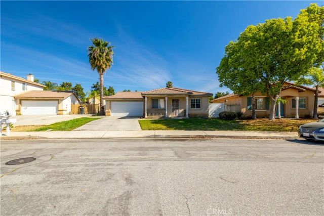 15332 Aguila, Moreno Valley, CA 92555