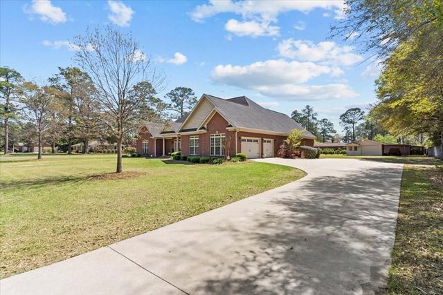 901 W Brookside Avenue, Geneva, AL 36340