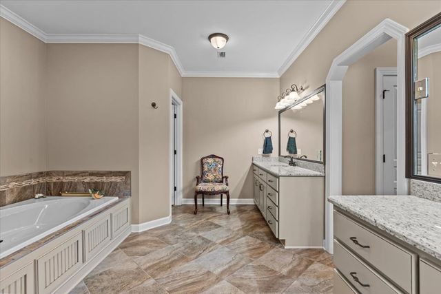 901 W Brookside Avenue, Geneva, AL 36340