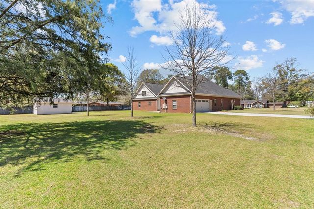 901 W Brookside Avenue, Geneva, AL 36340