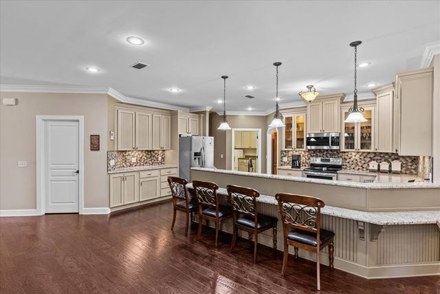 901 W Brookside Avenue, Geneva, AL 36340