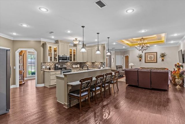 901 W Brookside Avenue, Geneva, AL 36340