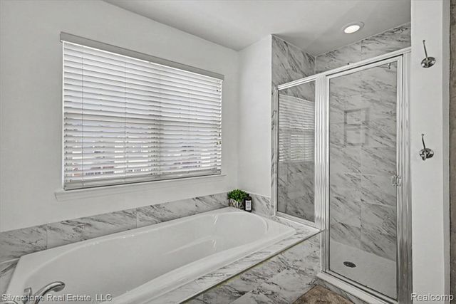 3267 Camden Drive, Troy, MI 48084